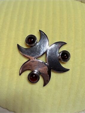 Peter Stone Blue moon Sterling Silver pendant with garnet Cabochons